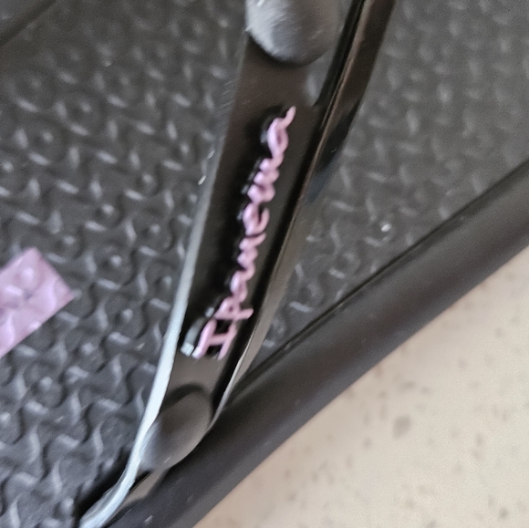 Ipanema Black Flip Flops - Picture 4 of 11